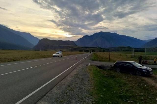 Байкер из Новосибирска разбился насмерть на Алтае