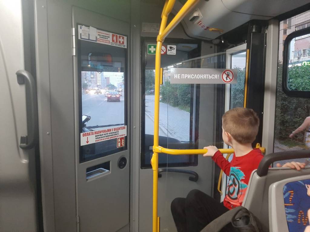 Мэр Новосибирска высказался о неработающих кондиционерах в новых троллейбусах