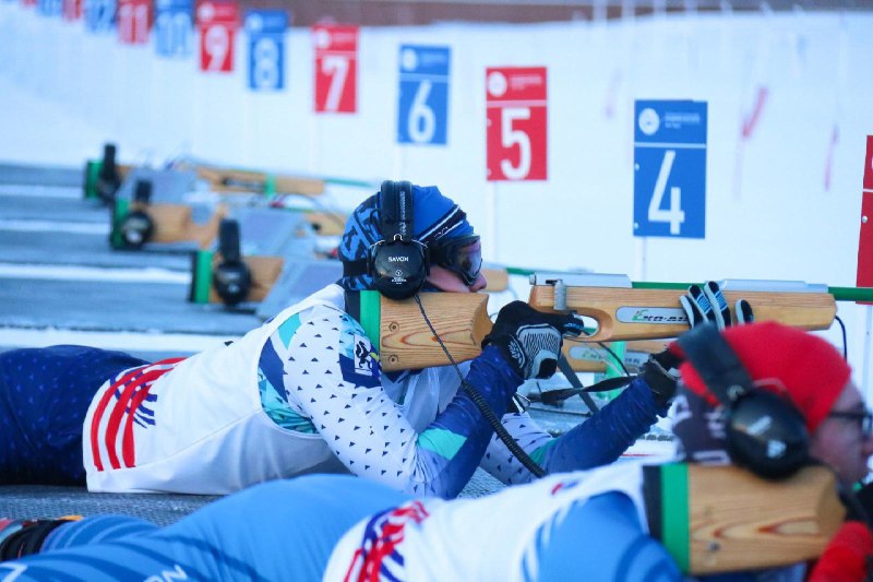 Слабовидящий новосибирец завоевал серебро и бронзу по биатлону