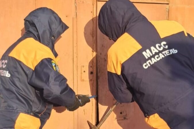 В Новосибирске мужчина умер в запертом гараже