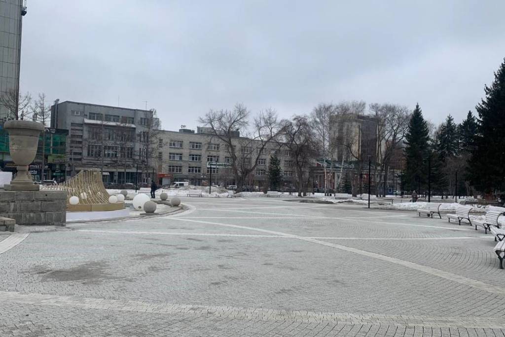 Ремонт Первомайского сквера Новосибирска проверят на дефекты