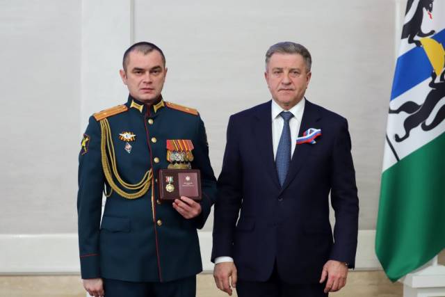 В Новосибирске в преддверии 23 февраля вручили государственные награды военным