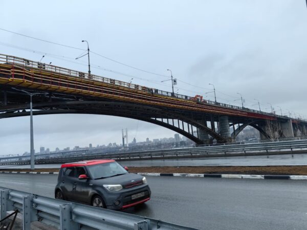 В Новосибирске с МП «МЕТРО МиР» взыскали 15 млн за срыв сроков разработки проекта дороги к Октябрьскому мосту