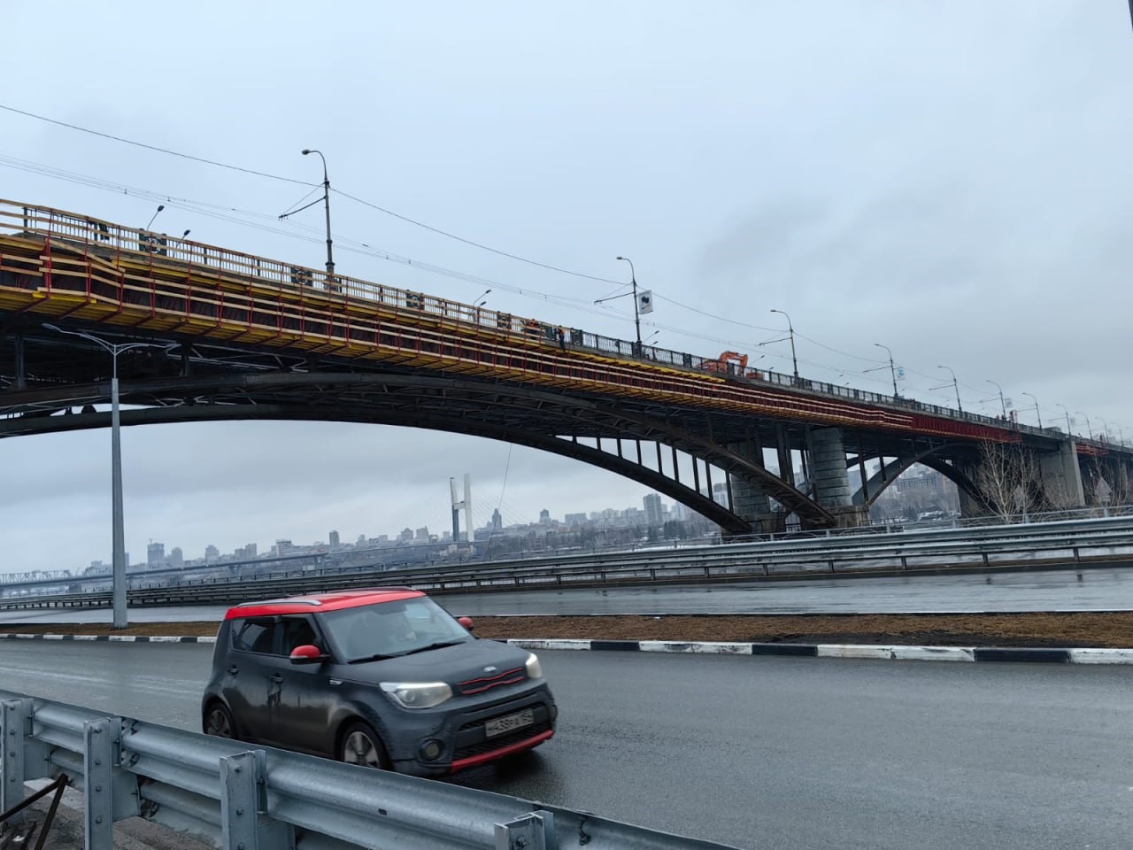 В Новосибирске с МП «МЕТРО МиР» взыскали 15 млн за срыв сроков разработки проекта дороги к Октябрьскому мосту