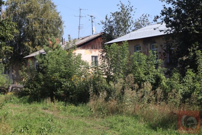 В Новосибирске ищут подрядчика для сноса ветхих домов на улице Никитина