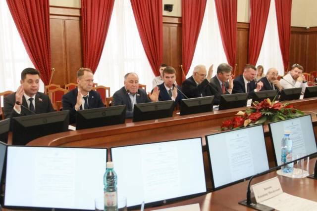 В Новосибирской области на реализацию наказов избирателей уйдет 21 миллиард рублей