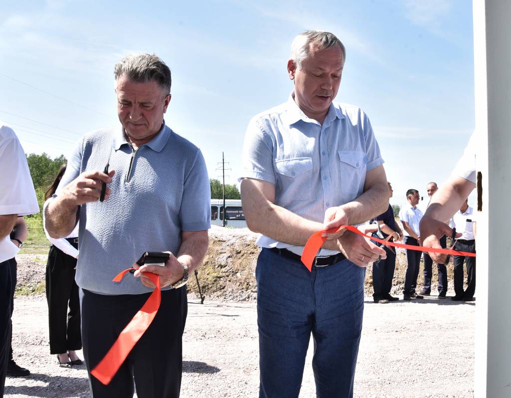 Депутаты новосибирского Заксобрания проконтролировали строительство объектов инфраструктуры в Усть-Тарском и Татарском районах