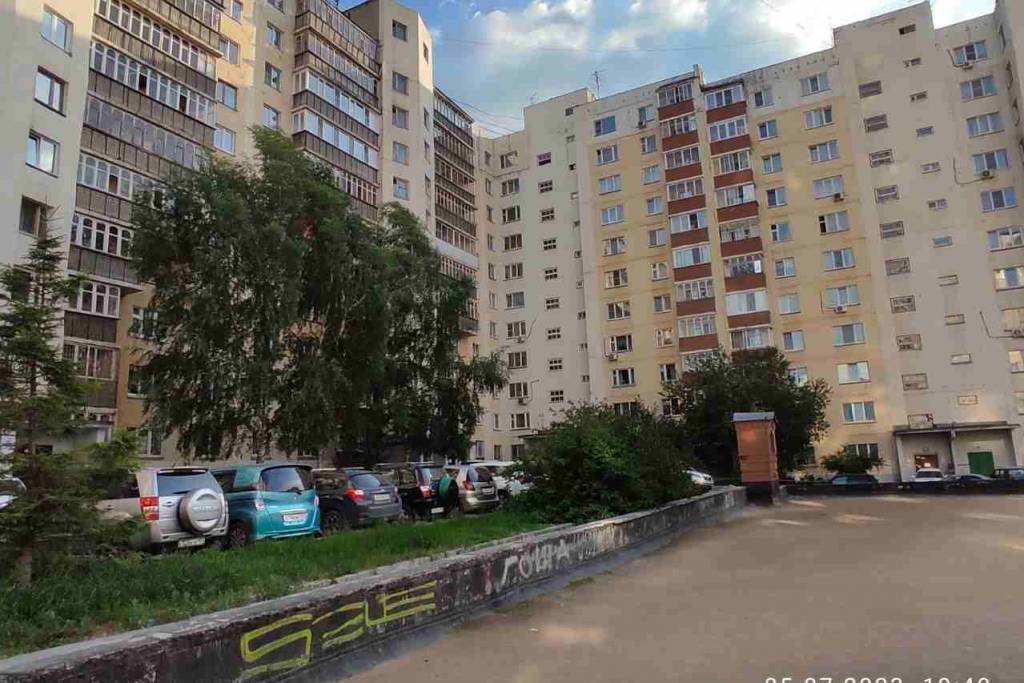 В Новосибирске жители 11-этажного дома на Горском жилмассиве остались без лифтов