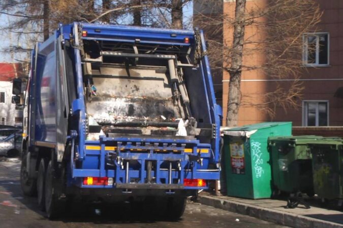 В Новосибирске устранили проблемы с вывозом мусора