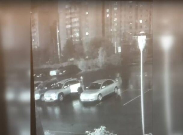 В Новосибирске расстрел бизнесмена киллером попал на видео