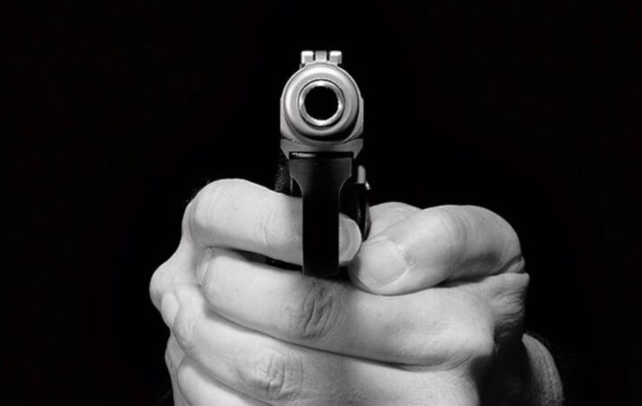 В Новосибирске суд рассмотрит дело «разбойника» с пистолетом с улицы Тюленина