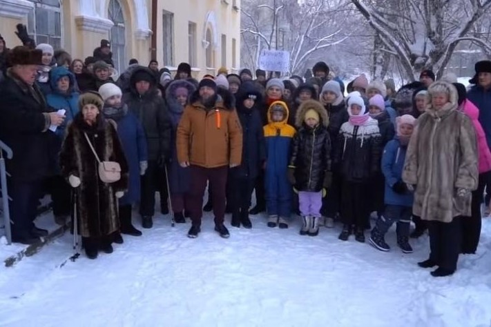 В Новосибирске жители Тихого поселка попросили Путина вернуть общественный транспорт