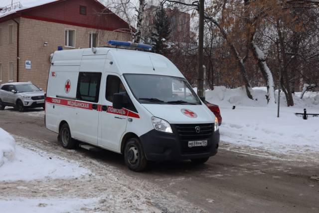 В Новосибирске мужчину придавило металлическим рулоном на стройке