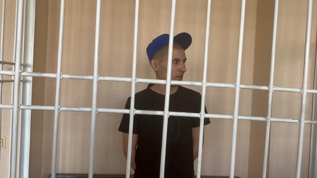 В Новосибирске начали судить мигранта за убийство 17-летней школьницы