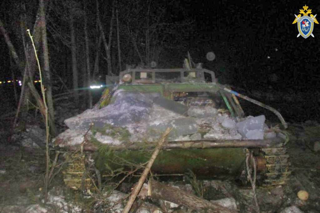 Новосибирец сумел спастись из затонувшего вездехода в Иркутской области