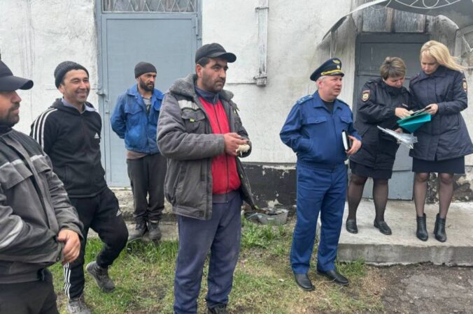 Владельцам новосибирского приюта для серых мигрантов вынесли приговор