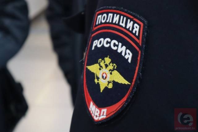 В Новосибирске пуля попала в окно дома
