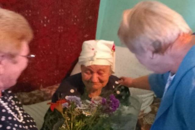 Владимир Путин поздравил с днём рождения долгожительницу из Новосибирской области