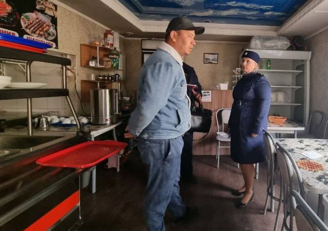 В Новосибирске суд закрыл нелегальные точки общепита в Хилокском микрорайоне