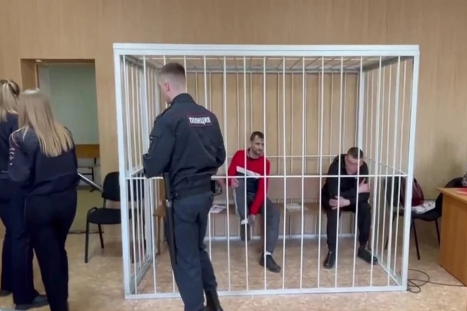 Сбежавшим из колонии заключенным вынесли приговор в Новосибирске