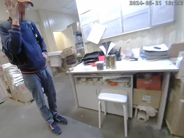 Серийного похитителя сухариков задержали в Новосибирске