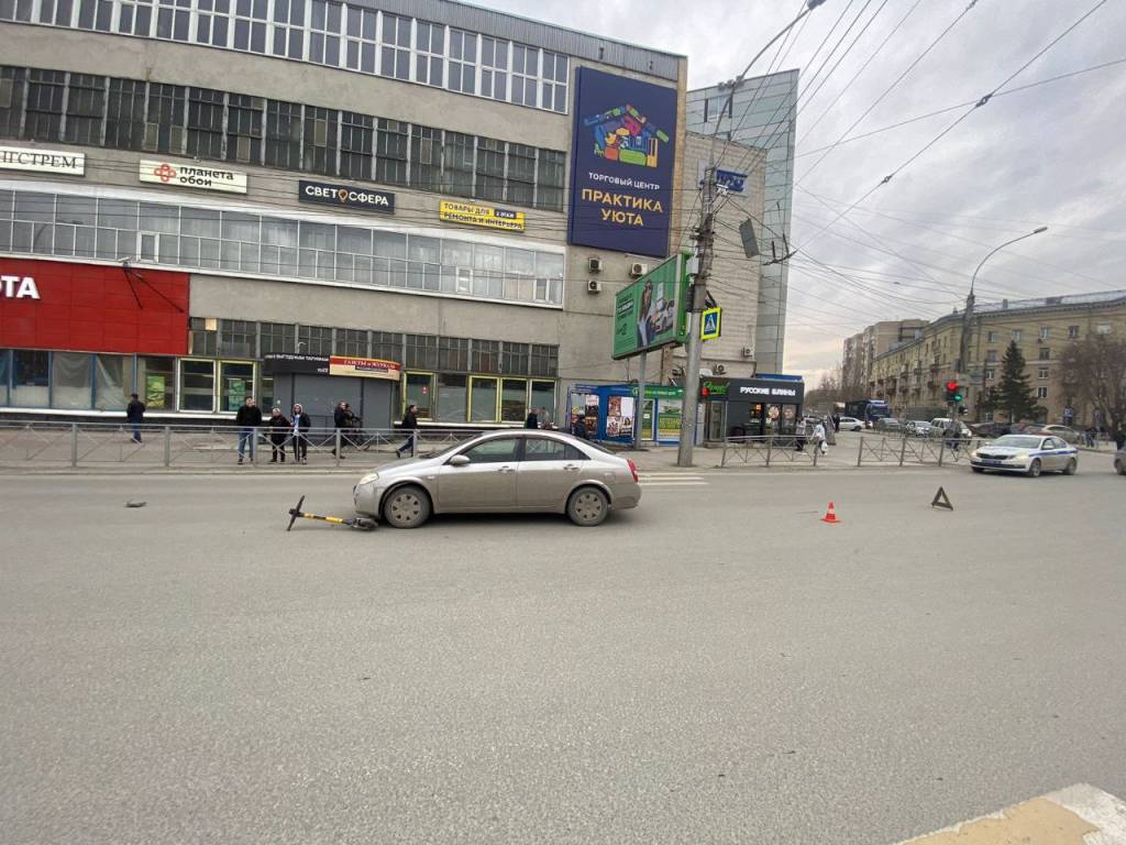 В Новосибирске опять сбили школьника на электросамокате