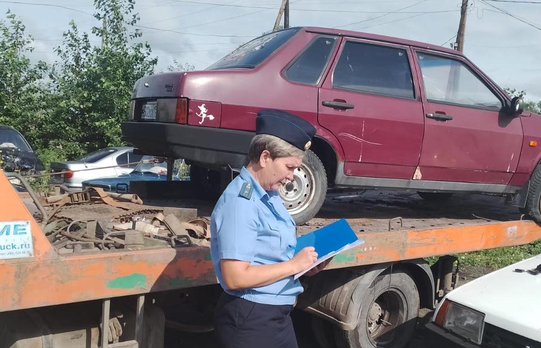 В Новосибирской области конфискованную у пьяного водителя вишневую «девятку» отправят в зону СВО