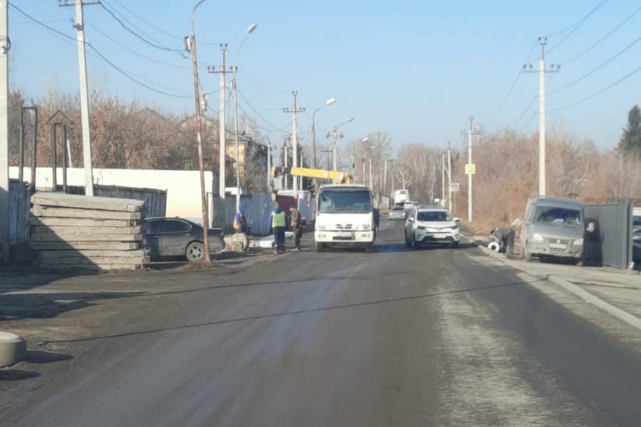 На Малыгина в Новосибирске опять ставят ограничитель для фур
