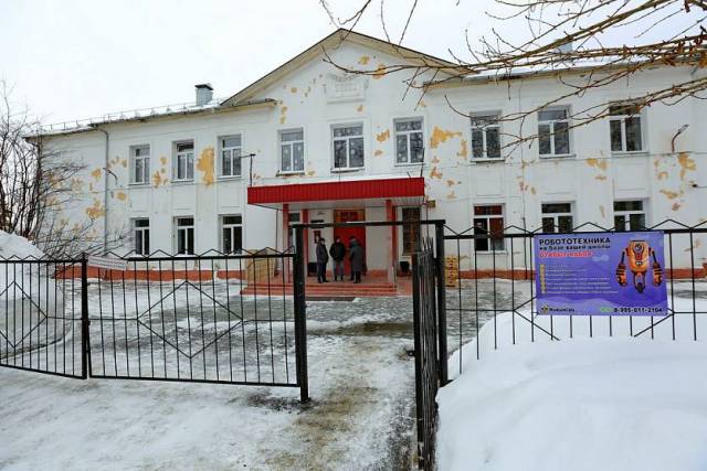 В Новосибирске к 1 сентября отремонтируют одну из старейших школ Первомайского района