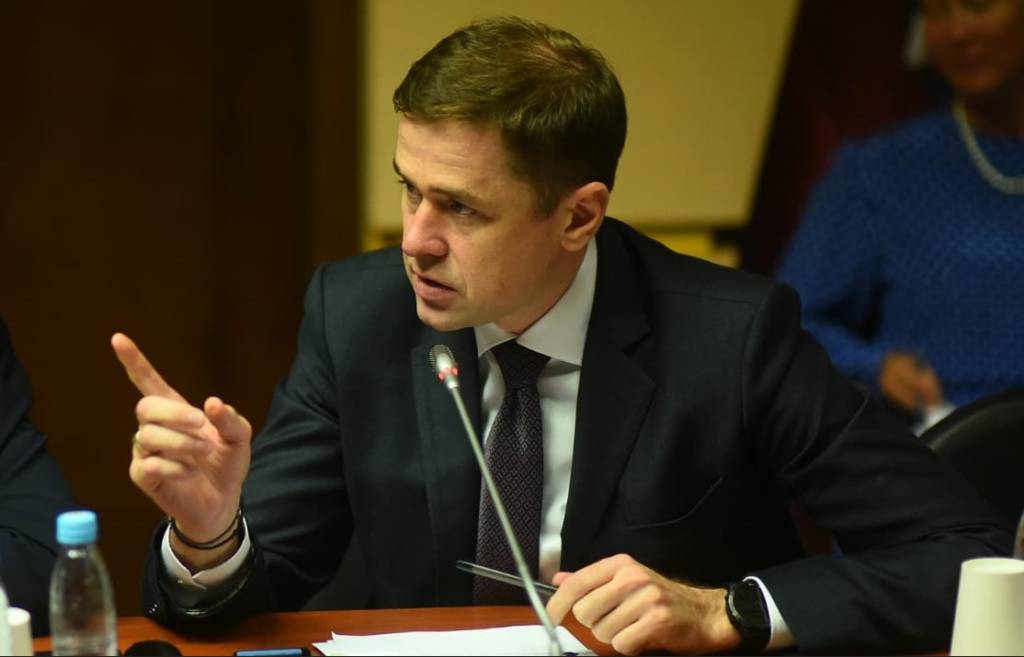 Депутат Госдумы Аксененко призвал не допустить закрытия почтовых отделений в селах Новосибирской области