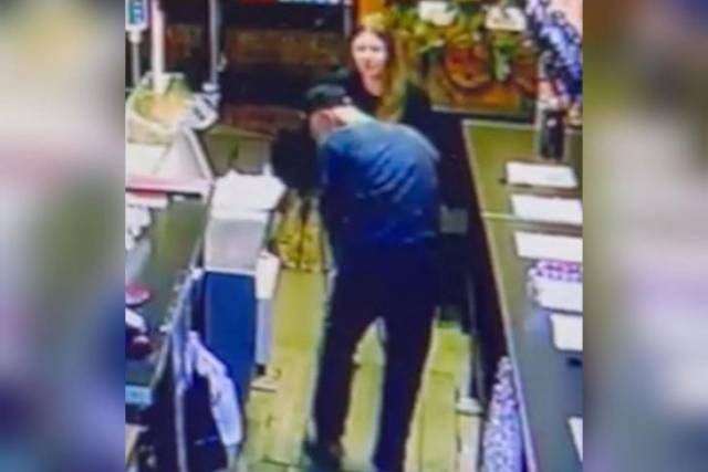 В Новосибирске бомж-грабитель напал с ножом на девушку-продавца