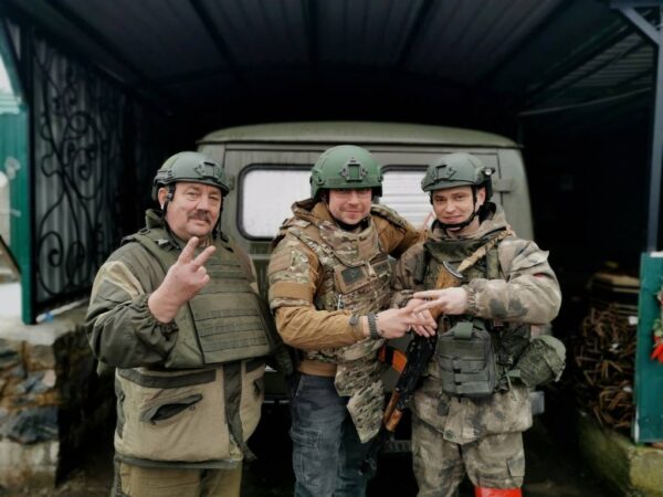 Пенсионер из Новосибирской области купил УАЗ для бойцов и сам доставил его в зону спецоперации