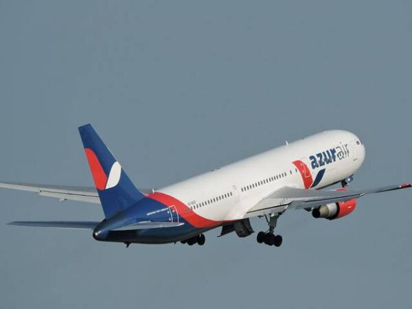 Прокуратура возбудила дело по факту 11-часовой задержки авиарейса из Новосибирска в Пхукет