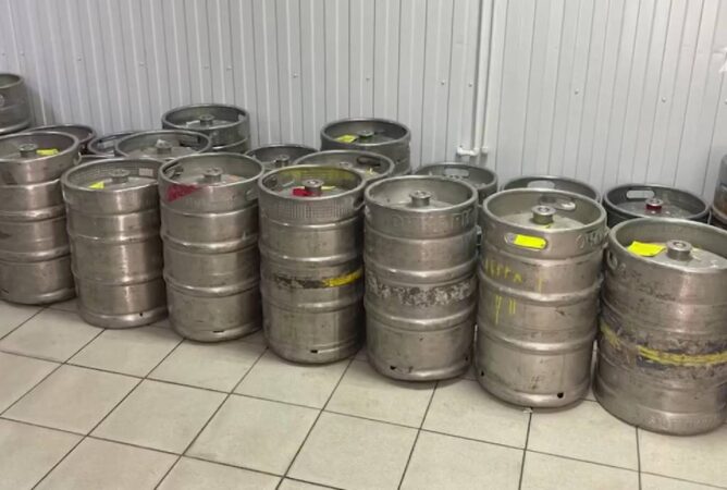 В магазинах Новосибирска разыскивают ядовитый алкогольный напиток «Мистер Сидр»