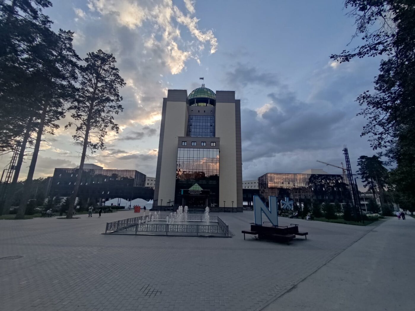 В Новосибирске за гибель рабочего на стройке НГУ коммерсанта приговорили к принудительным работам