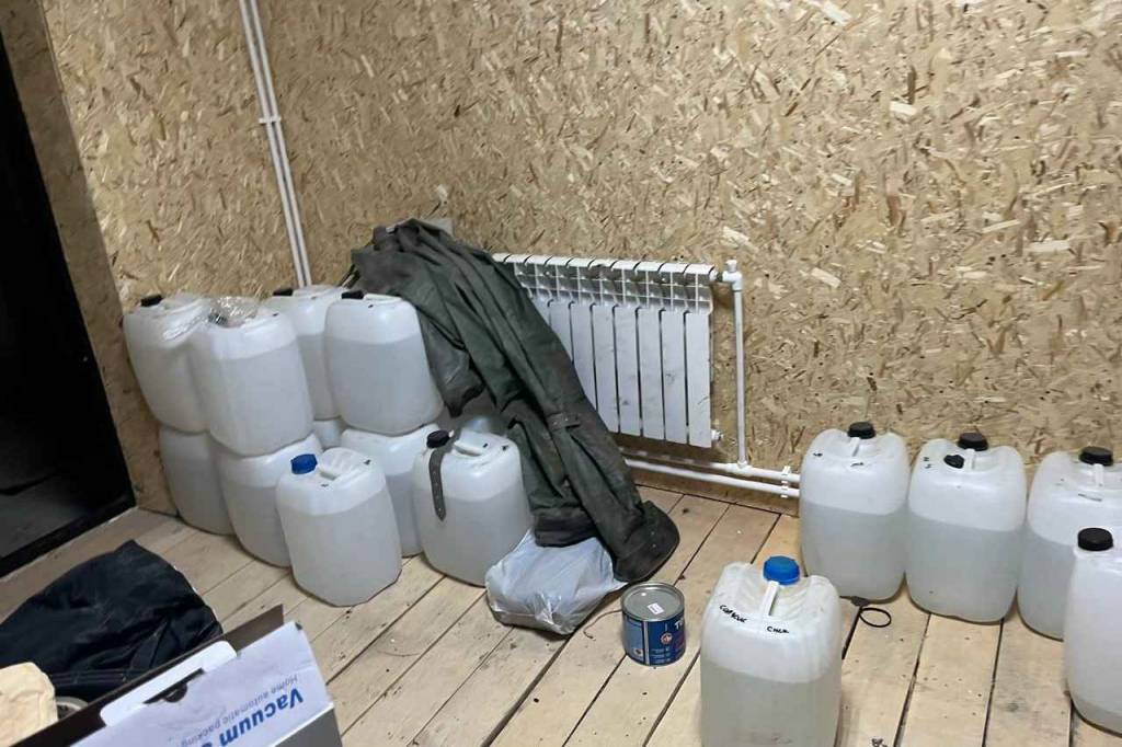 Сотрудники ФСБ накрыли очередные крупные нарколаборатории в Новосибирской области