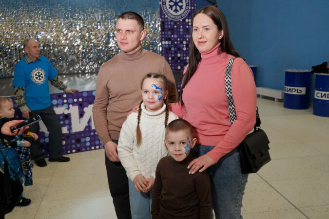 В Новосибирской области поощрили самых активных участников проекта «Всей семьей»