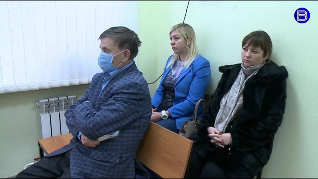 Под Новосибирском прокурор попросил 10 месяцев исправительных работ сбившему ребенка депутату Мамонтову