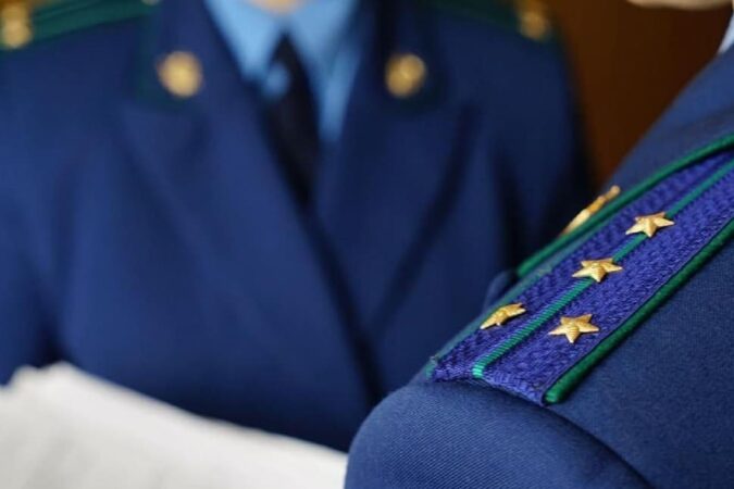 В Новосибирске представителя транспортной компании будут судить за коммерческий подкуп