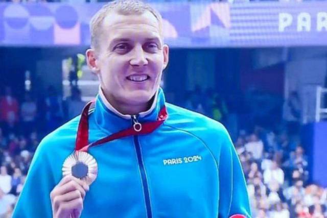 Новосибирец завоевал медаль на Паралимпийских играх в Париже