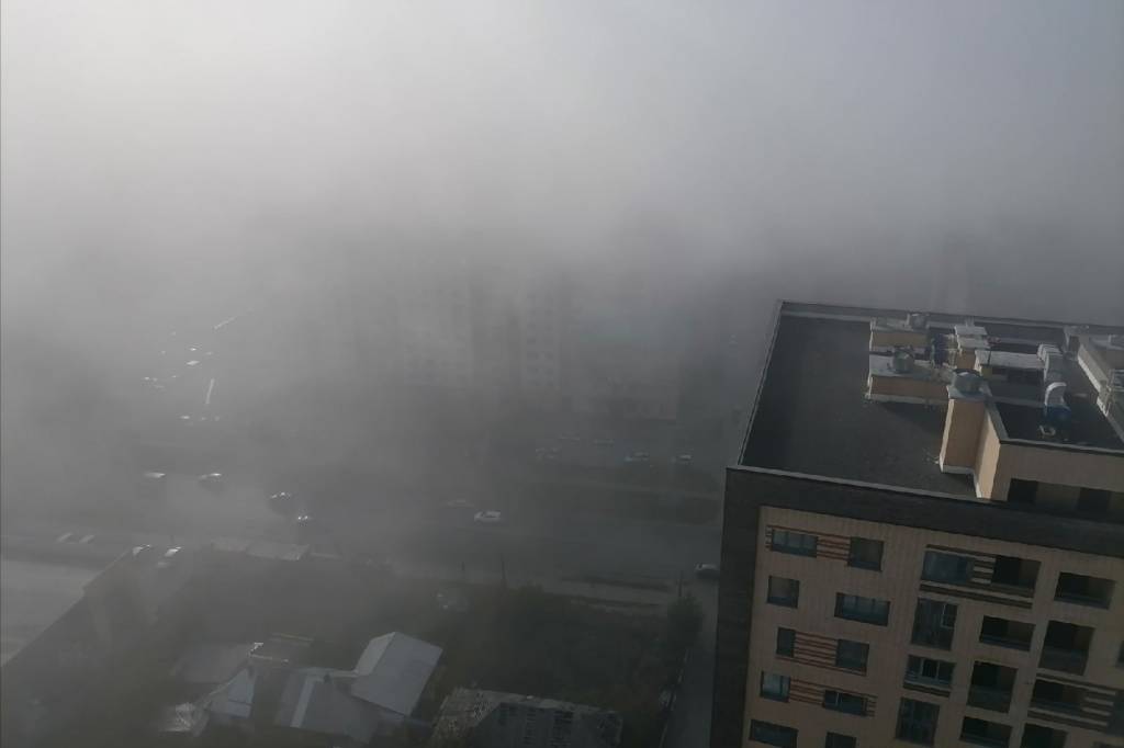 В Новосибирске густой туман помешал 12 самолетам добраться до аэропорта