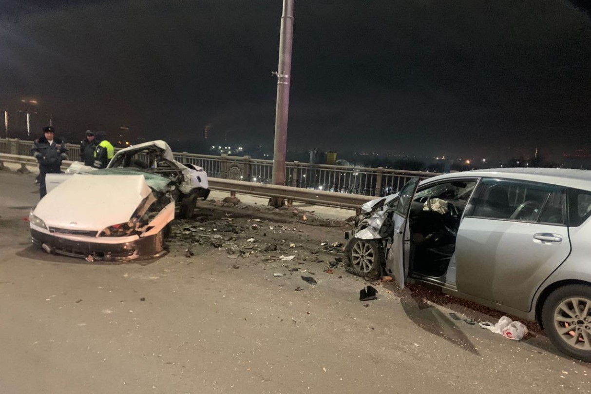 В Новосибирске три человека погибли в ДТП на Октябрьском мосту