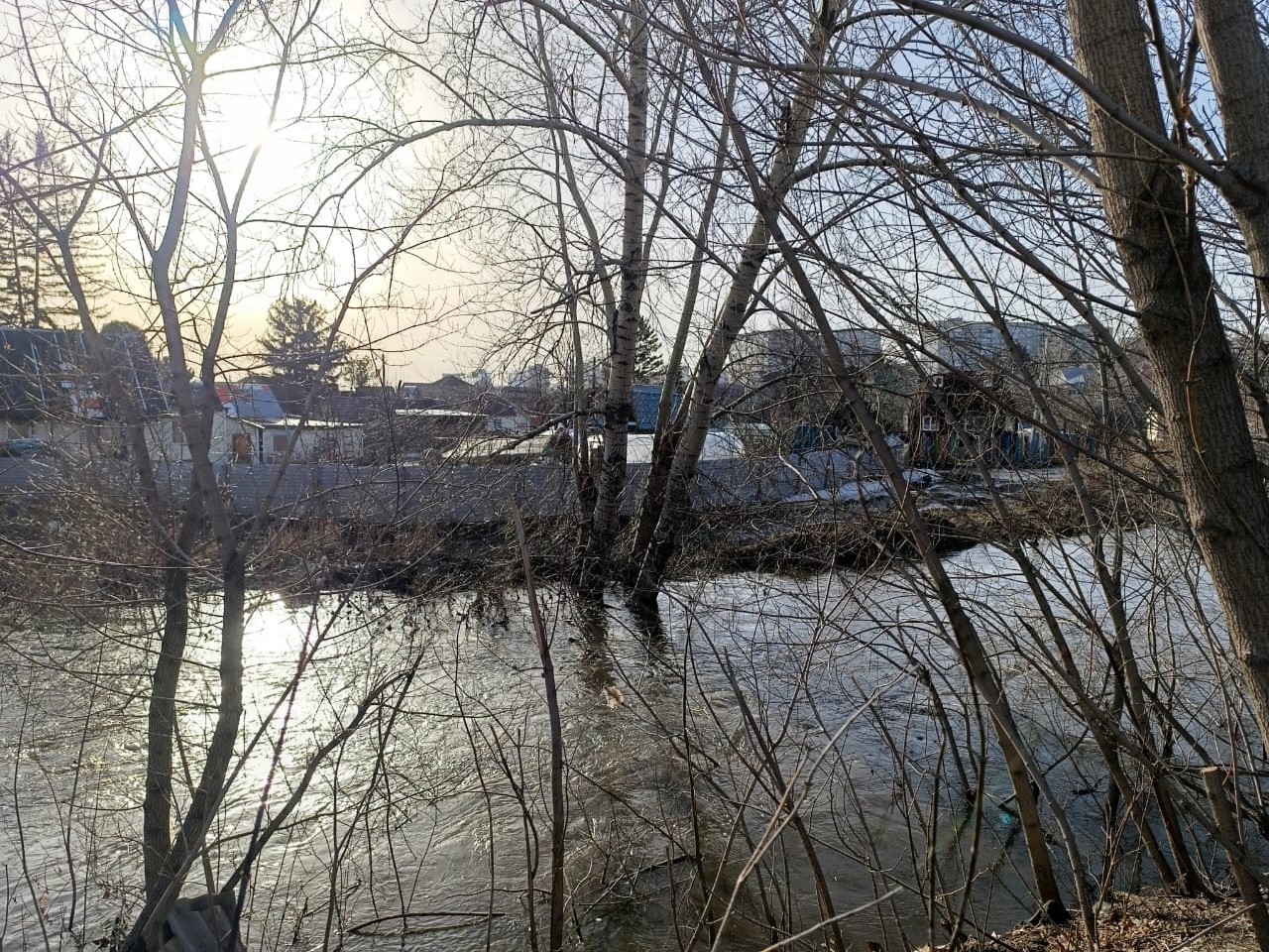 Режим повышенной готовности ввели в связи с угрозой обрушения пешеходного моста через реку Тулу в Кировском районе