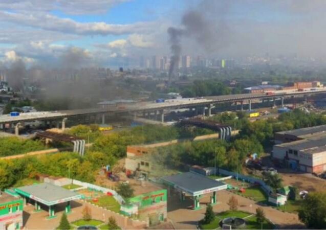 Жителей Новосибирска возмутило задымление от асфальтного завода у четвертого моста