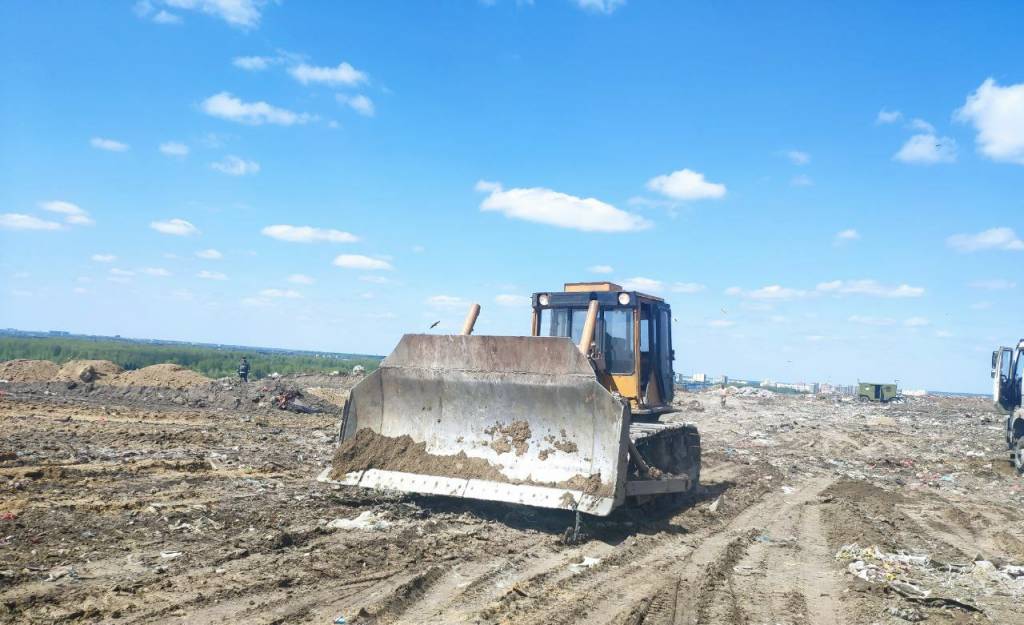 В Новосибирске потушили пожар на полигоне отходов «Левобережный»