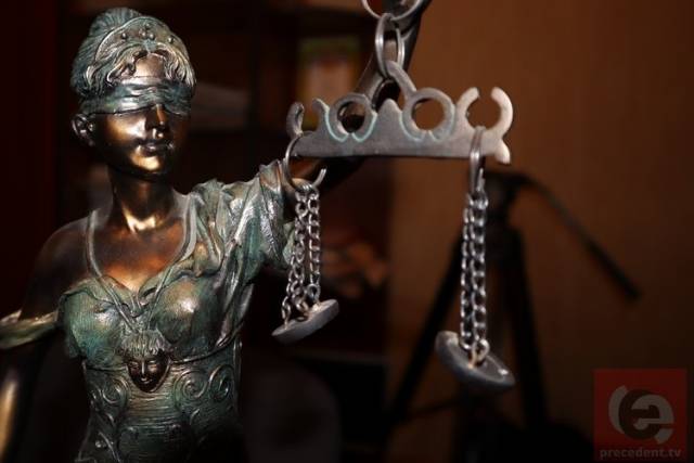 Фигурант дела о подделке купюр умер в суде Новосибирска