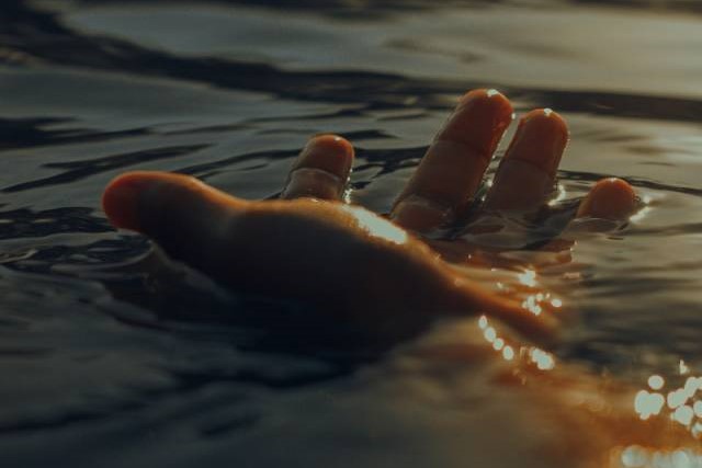 В Новосибирской области в искусственном озере утонула девушка