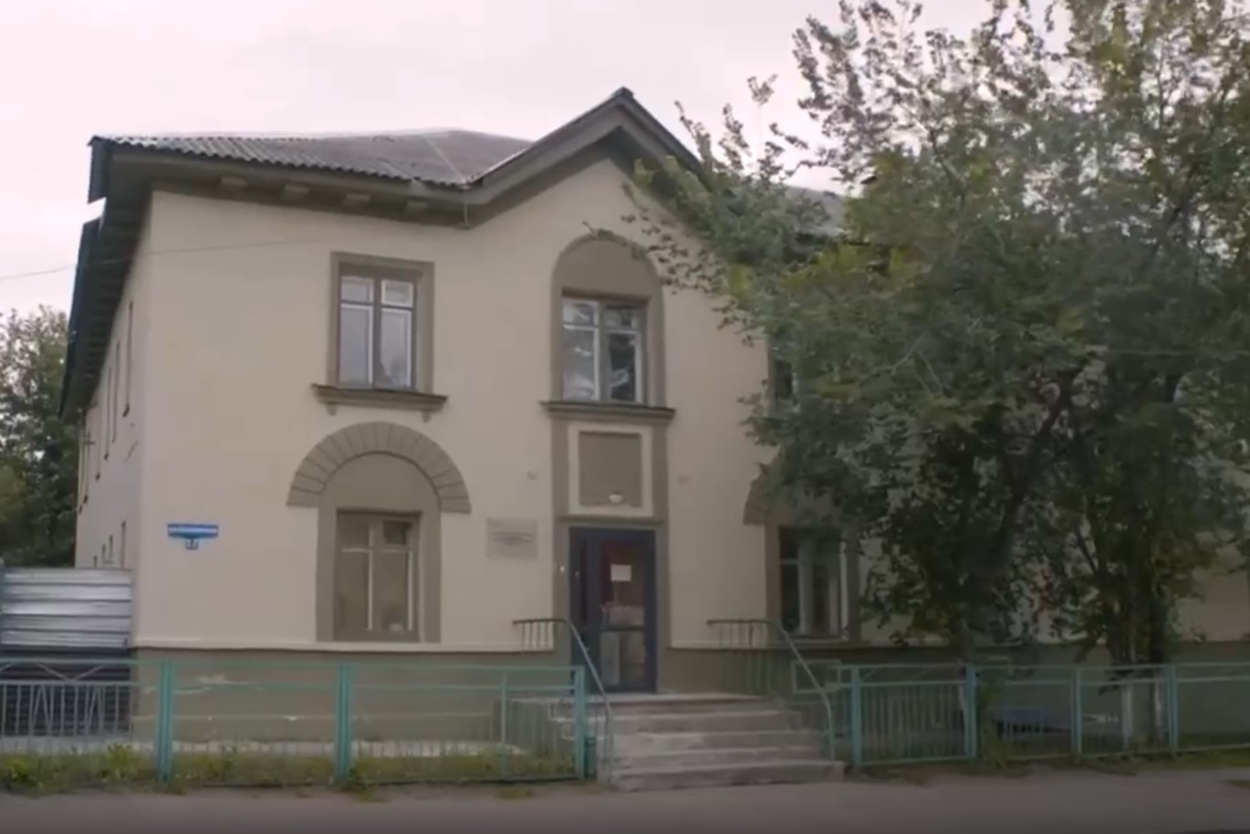 Новосибирский «Дом милосердия» для пожилых и инвалидов выселяют из дома