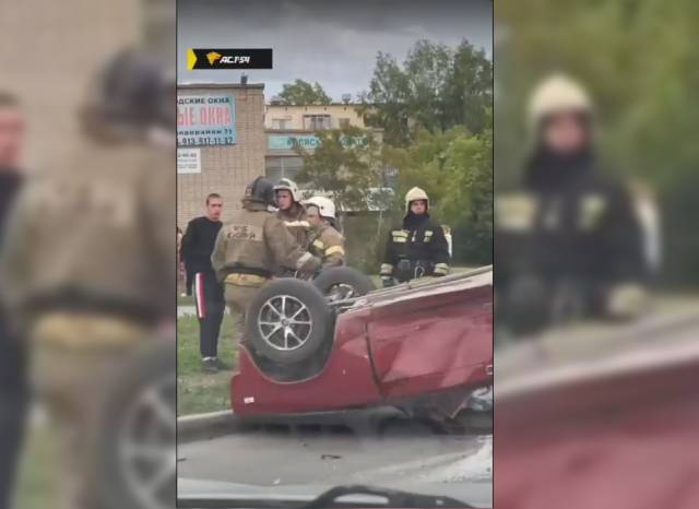 В Новосибирской области ВАЗ перевернулся после столкновения с иномаркой
