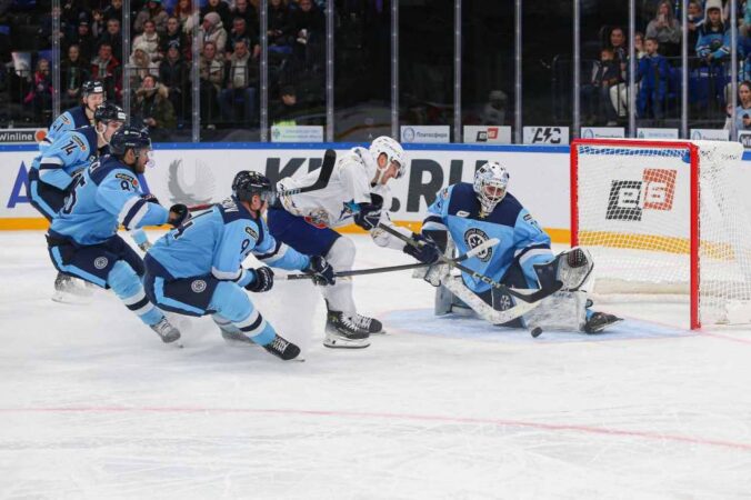 О ходе комплектования тренерского штаба рассказали в ХК «Сибирь»